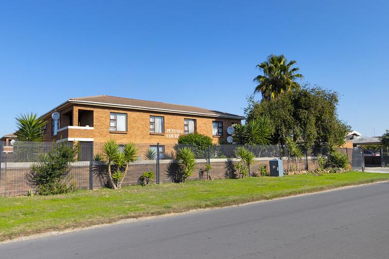 To Let 1 Bedroom Property for Rent in Windsor Park Western Cape